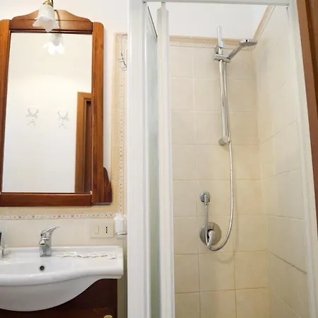 Casa Del Pescatore - Fronte Mare Di Mondello - By Rentalbeb Italy- Apartamento Palermo